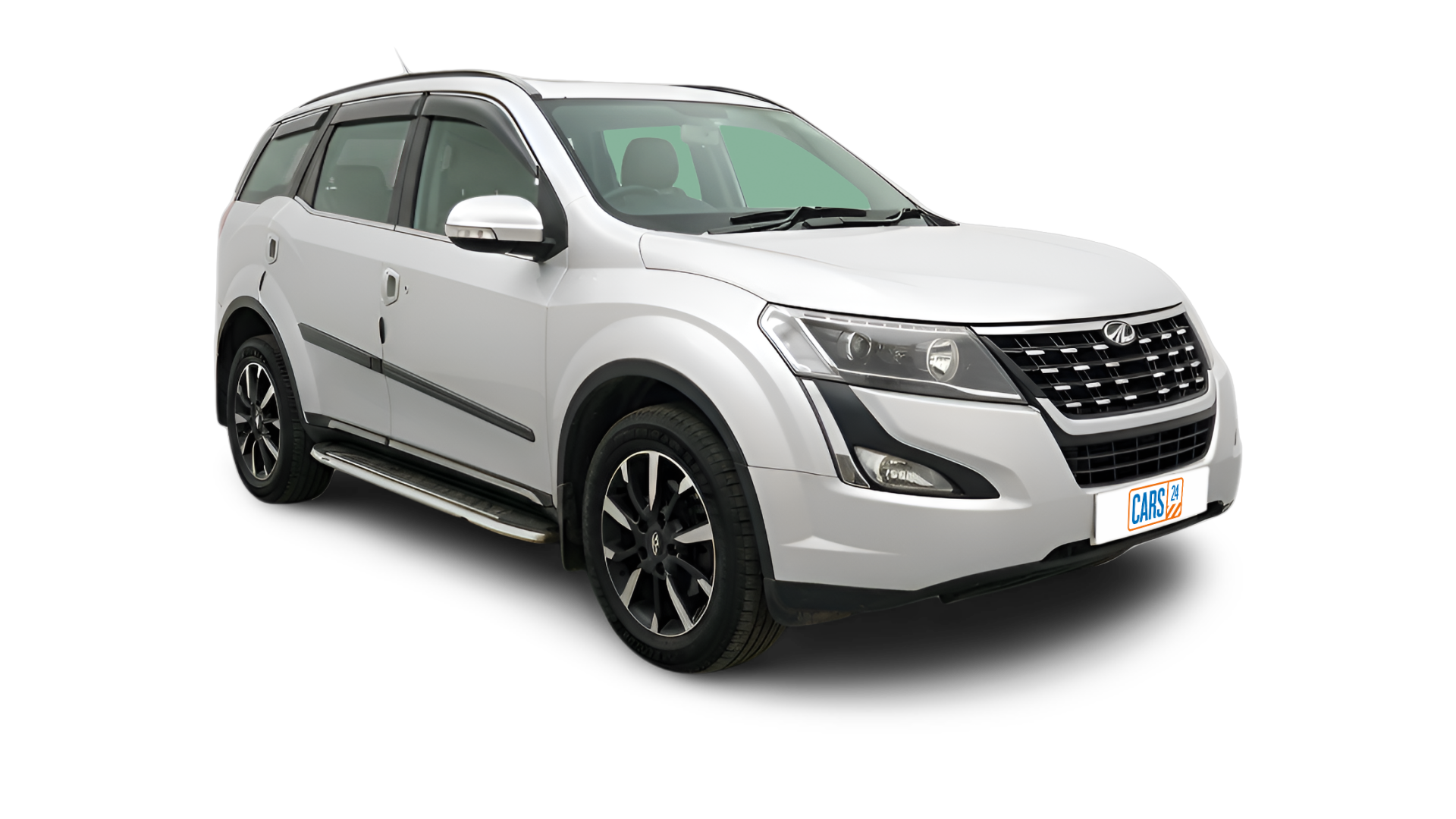 Mahindra XUV500-img